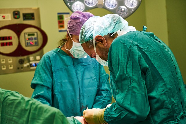Errore durante un'operazione chirurgica: risarcimento danni 